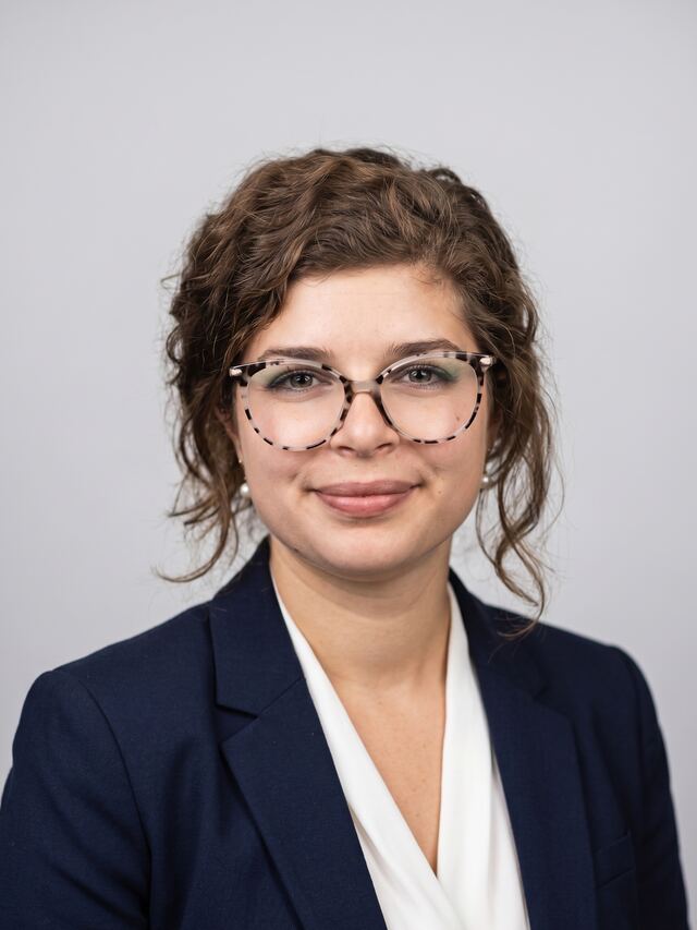 AI generated female headshot from AI Headshot Generator for Resume