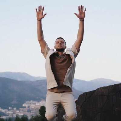 Product top card image